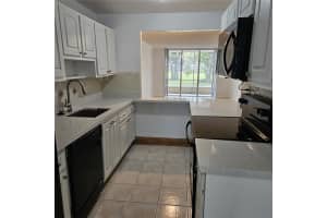 3070 NW 48th Terrace APT 104, Lauderdale Lakes, FL 33313, - MLS#A12014397