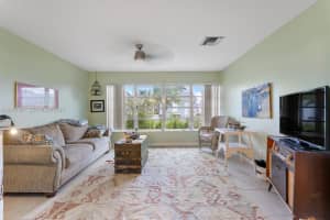2638 Gately Dr E APT 85, West Palm Beach, FL 33415, - MLS#A12014461