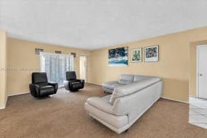 9261 SW 55th St, Cooper City, FL 33328, - MLS#A12014463