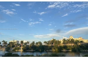 701 Hollywood Blvd, Hollywood, FL 33019, - MLS#A12014483