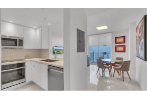 185 SE 14th Terrace APT 1801, Miami, FL 33131, - MLS#A12014485