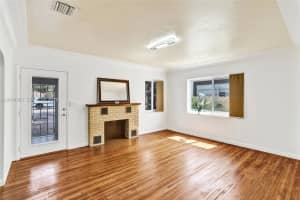 2420 SW 16th St, Miami, FL 33145, - MLS#A12014506