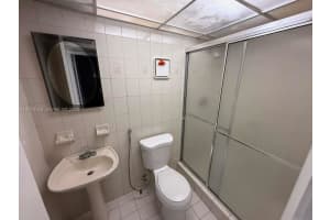 6055 W 19th Ave APT 215, Hialeah, FL 33012, - MLS#A12014518