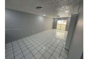6055 W 19th Ave APT 215, Hialeah, FL 33012, - MLS#A12014518
