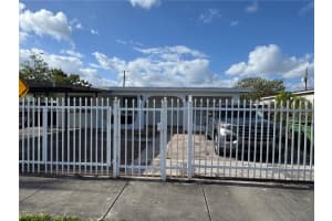 222 W 37th St #0, Hialeah, FL 33012, - MLS#A12014524