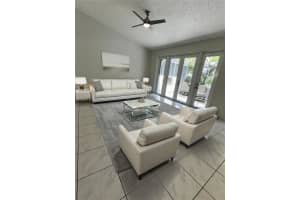4745 NW 98 Pl, Doral, FL 33178, - MLS#A12014528