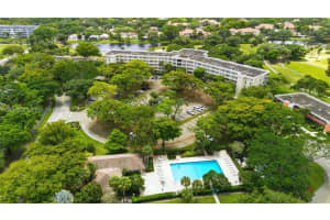 821 Cypress Blvd APT 307, Pompano Beach, FL 33069, - MLS#A12014538