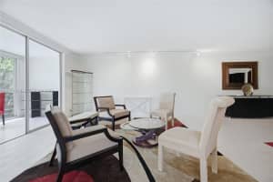 821 Cypress Blvd APT 307, Pompano Beach, FL 33069, - MLS#A12014590