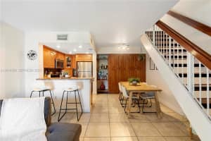 8540 Nw 6th Ln 7-201, Miami