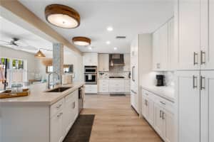1240 Pierce St #1240, Hollywood, FL 33019, - MLS#A12014608