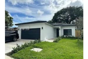 613 Nw 10th St, Hallandale Beach