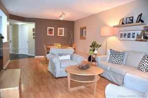 MLS# A12014638, Doral, Florida 33178