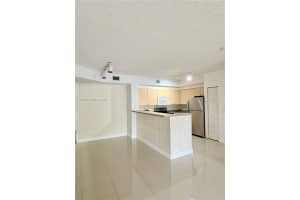 8030 N Nob Hill Rd APT 105, Tamarac, FL 33321, - MLS#A12014664