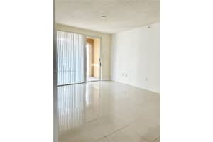 8030 N Nob Hill Rd APT 105, Tamarac, FL 33321, - MLS#A12014664