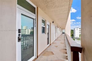609 NE 14th Ave APT 405, Hallandale Beach, FL 33009, - MLS#A12014699