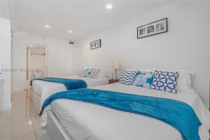 5225 Collins Ave 407, Miami Beach