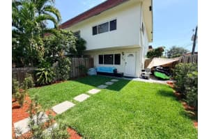 1500 NE 151st St APT 104, North Miami Beach, FL 33162, - MLS#A12014801