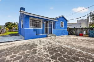 1211 NW 37th St, Miami, FL 33142, - MLS#A12014838