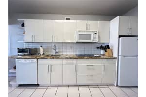 100 Lincoln Rd #1012, Miami Beach, FL 33139, - MLS#A12014847