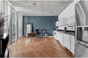 690 SW 1st Ct APT 1934, Miami, FL 33130, - MLS#A12014875