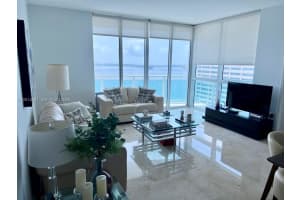 950 Brickell Bay Dr APT 2711, Miami, FL 33131, - MLS#A12014884