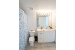 2475 NW 16th St Rd APT 404, Miami, FL 33125, - MLS#A12014904