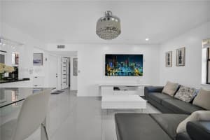 6535 W 26th Dr Apt 23-39, Hialeah, FL 33016, - MLS#A12014913