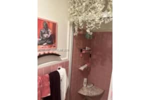 470 Ne 45th St, Boca Raton