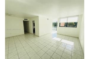 9440 W Flagler St 305, Miami
