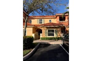 4945 N Harbor Isles Dr 103, Dania Beach