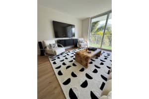 1045 10th St APT 302, Miami Beach, FL 33139, - MLS#A12014993