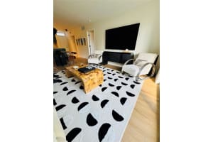1045 10th St APT 302, Miami Beach, FL 33139, - MLS#A12014993