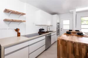 525 Meridian Ave APT 203, Miami Beach, FL 33139, - MLS#A12015029
