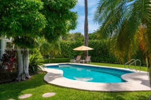 363 S Hibiscus Dr, Miami Beach