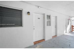 1450 NE 170th St APT 202, North Miami Beach, FL 33162, - MLS#A12015053