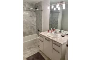 Vizcayne, 253 NE 2nd St APT 312, Miami, FL 33132, - MLS#A12015062