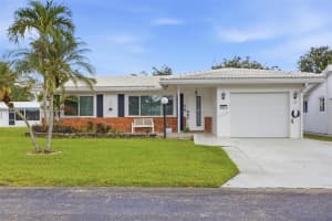 9011 Nw 15th Pl, Plantation