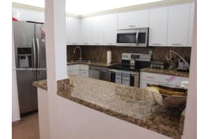 1901 Brickell Ave B2104, Miami