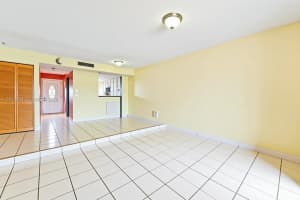 606 NW 107th Ave APT 9B, Miami, FL 33172, - MLS#A12015084