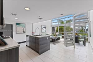 421 Meridian Ave APT 19, Miami Beach, FL 33139, - MLS#A12015099