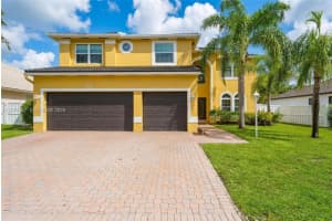 13845 NW 14th St, Pembroke Pines, FL 33028, - MLS#A12015147
