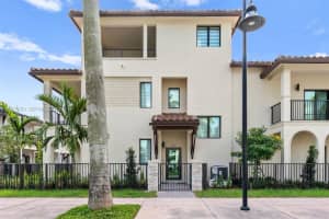8336 Central Park Blvd, Doral