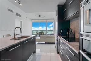 900 Biscayne Bay, 900 Biscayne Blvd APT 3407, Miami, FL 33132, - MLS#A12015174