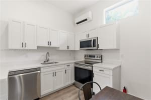 830 SE 14th St #2, Fort Lauderdale, FL 33316, - MLS#A12015200