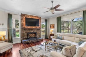 4903 Jenni Lin Ct, Valrico, FL 33596, - MLS#A12015249