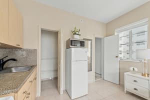 301 86th St #3a, Miami Beach, FL 33141, - MLS#A12015253