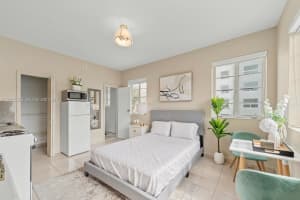 301 86th St #3a, Miami Beach, FL 33141, - MLS#A12015253