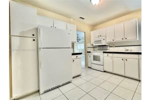 2500 SW 81st Ave APT 401, Davie, FL 33324, - MLS#A12015272