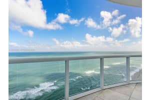 Trump Royale, 18201 Collins Ave APT 4009, Sunny Isles Beach, FL 33160, - MLS#A12015282
