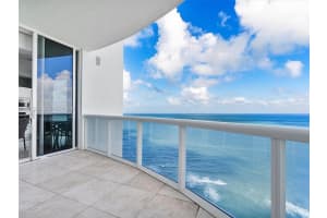 Trump Royale, 18201 Collins Ave APT 4009, Sunny Isles Beach, FL 33160, - MLS#A12015282